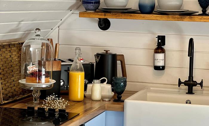 Whether its lazy mornings spent chilling and enjoying the view, or a place to return after a day exploring the stunning surroundings, you'll find this